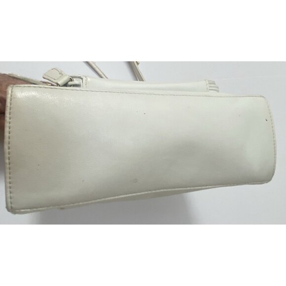 Liz Claiborne White Zipper Closure Handbag 2 Shoulder Strap Built In Wallet READ - Picture 11 of 16